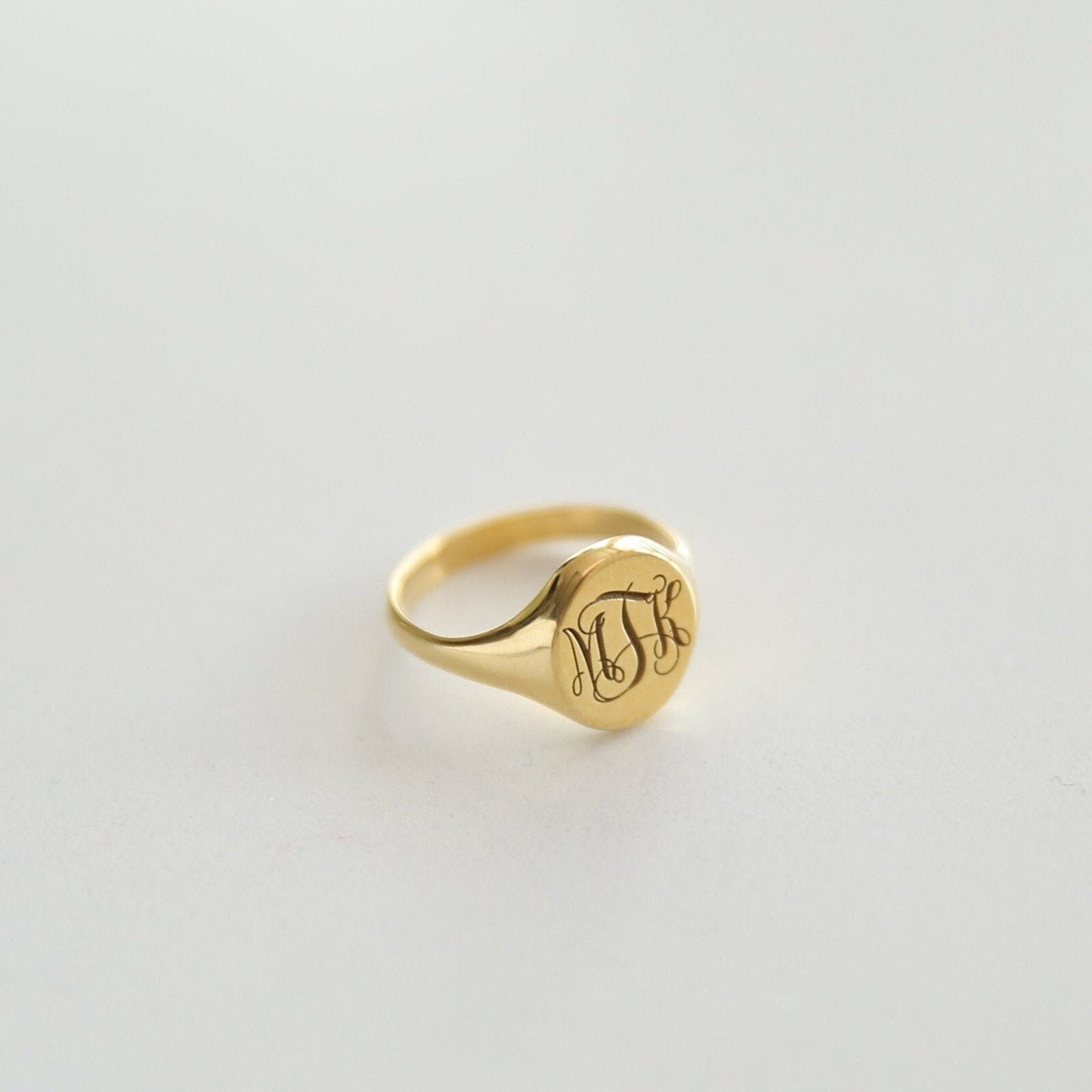 14k Gold Initial Signet Ring,Personalized Monogram Ring,Engraved Signet Ring,Custom Initial Ring,Mothers Day Gift,Letter Ring,JX16