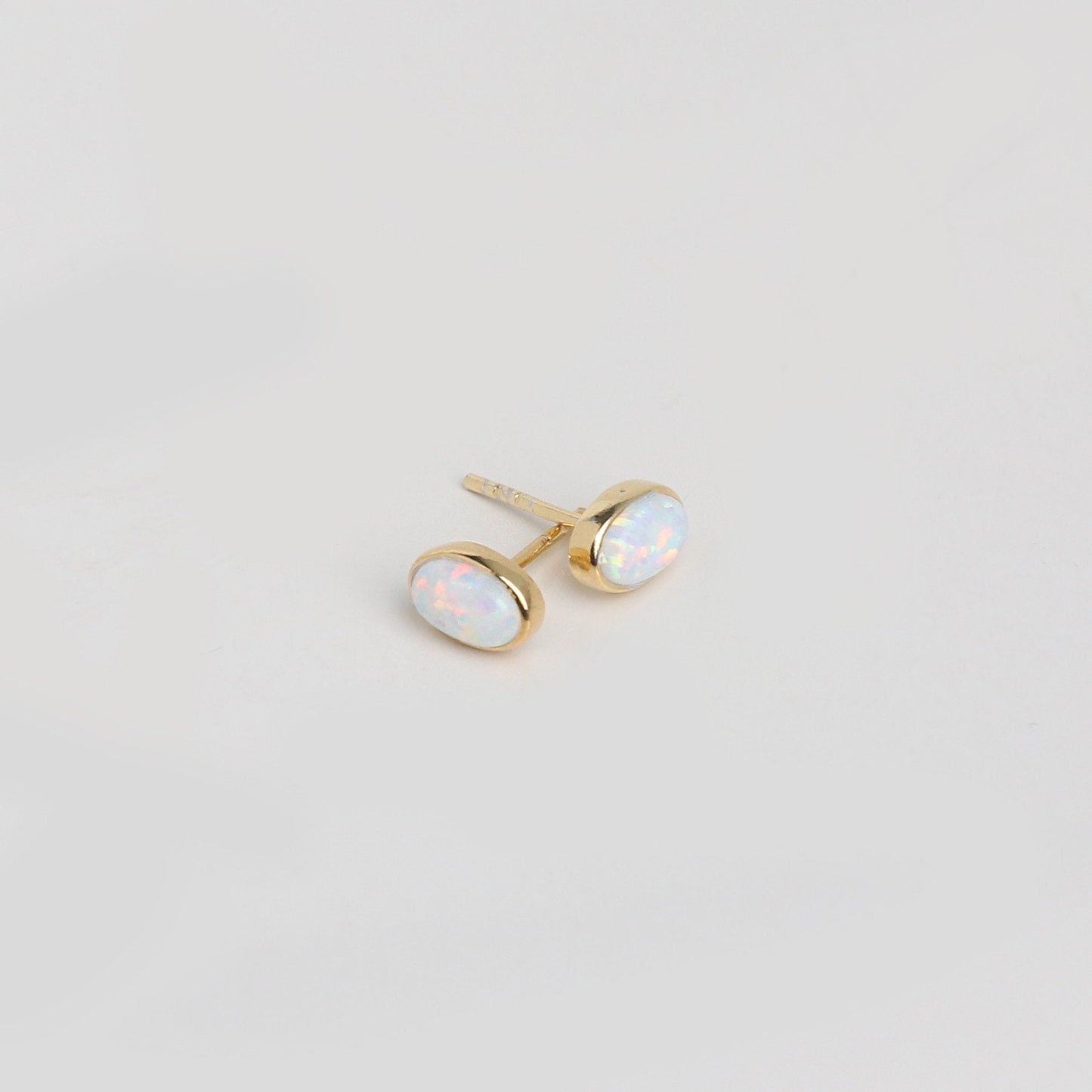 14k Gold Opal Stud Earrings,Dainty Earrings, White Opal Earrings.Minimalist Errings,Real Opal Earrings,JX63