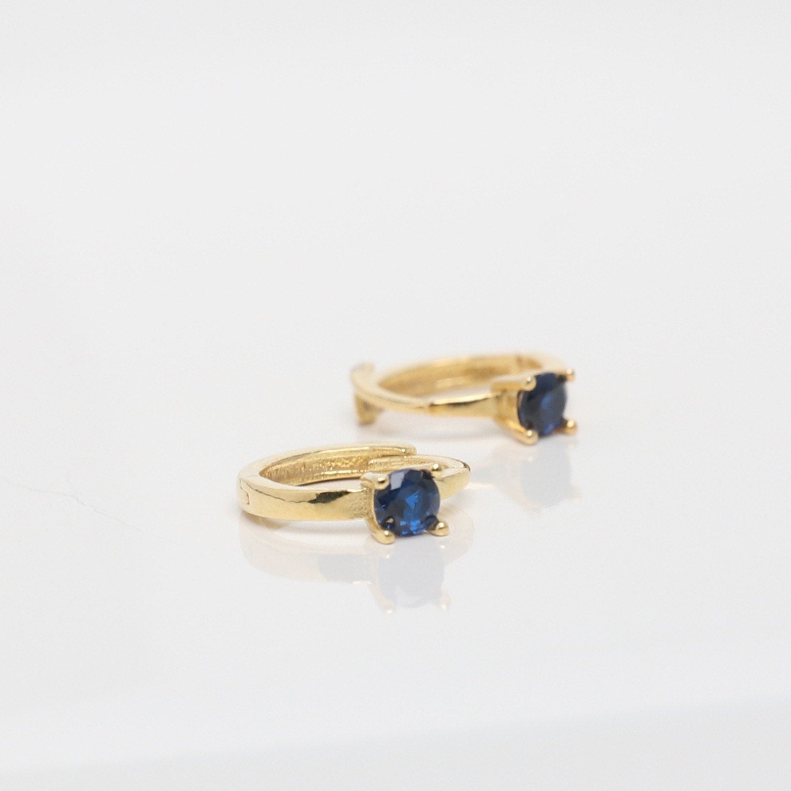 14k Gold Sapphire Huggie Earrings,Sapphire Hoops,Minimalist Earrings,Sapphire Earrings, Dainty Earrings,JX73