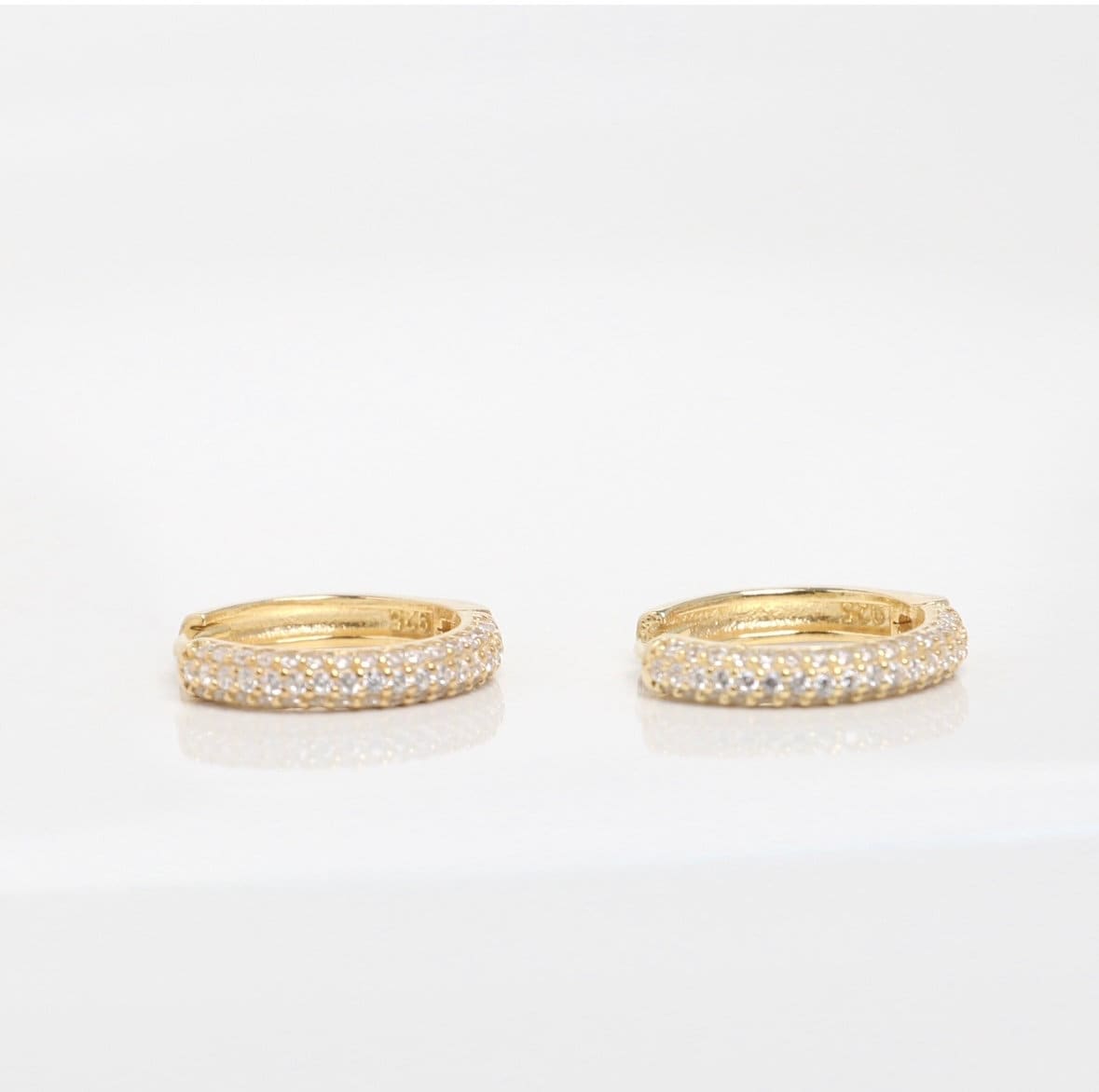 14K Gold Pave Diamond Hoops Earrings,Pave Huggie Hoop Earrings,Diamond Stone Earrings,Minimalist Jewelry, Wedding Earrings,Gift for Her,JX89